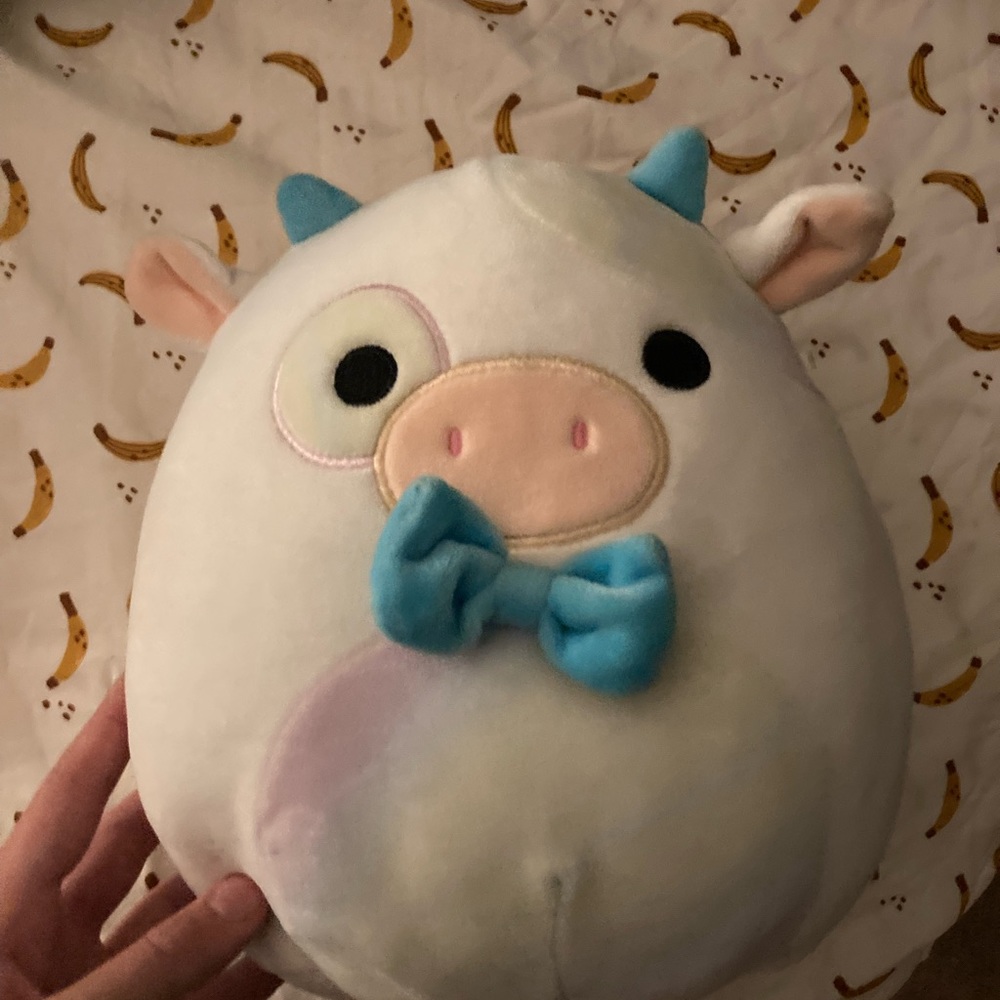 Squishmallows Belozi the Cow 8" Stuffed Plush